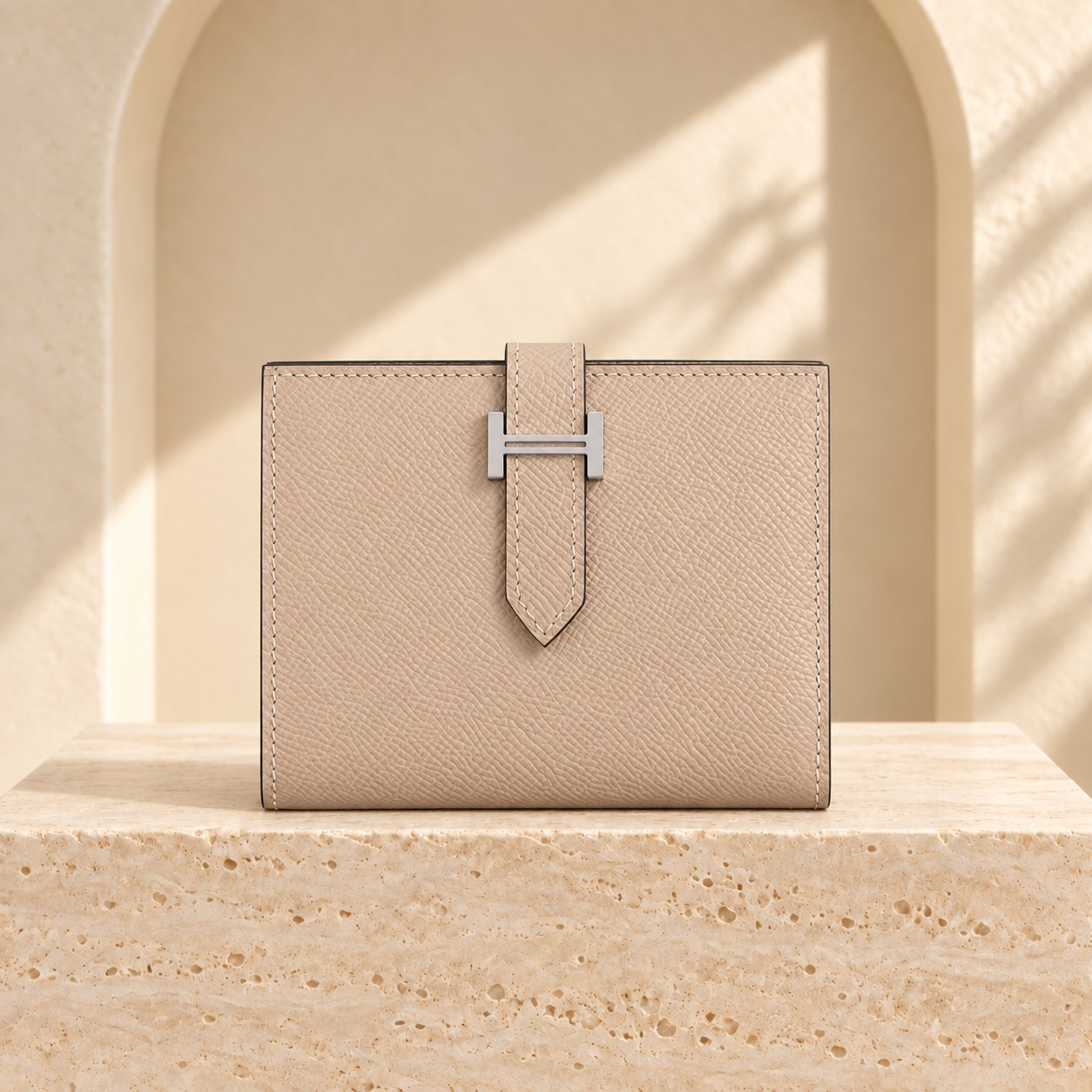 Béarn Compact Wallet - Color Collection in the Lux House setting